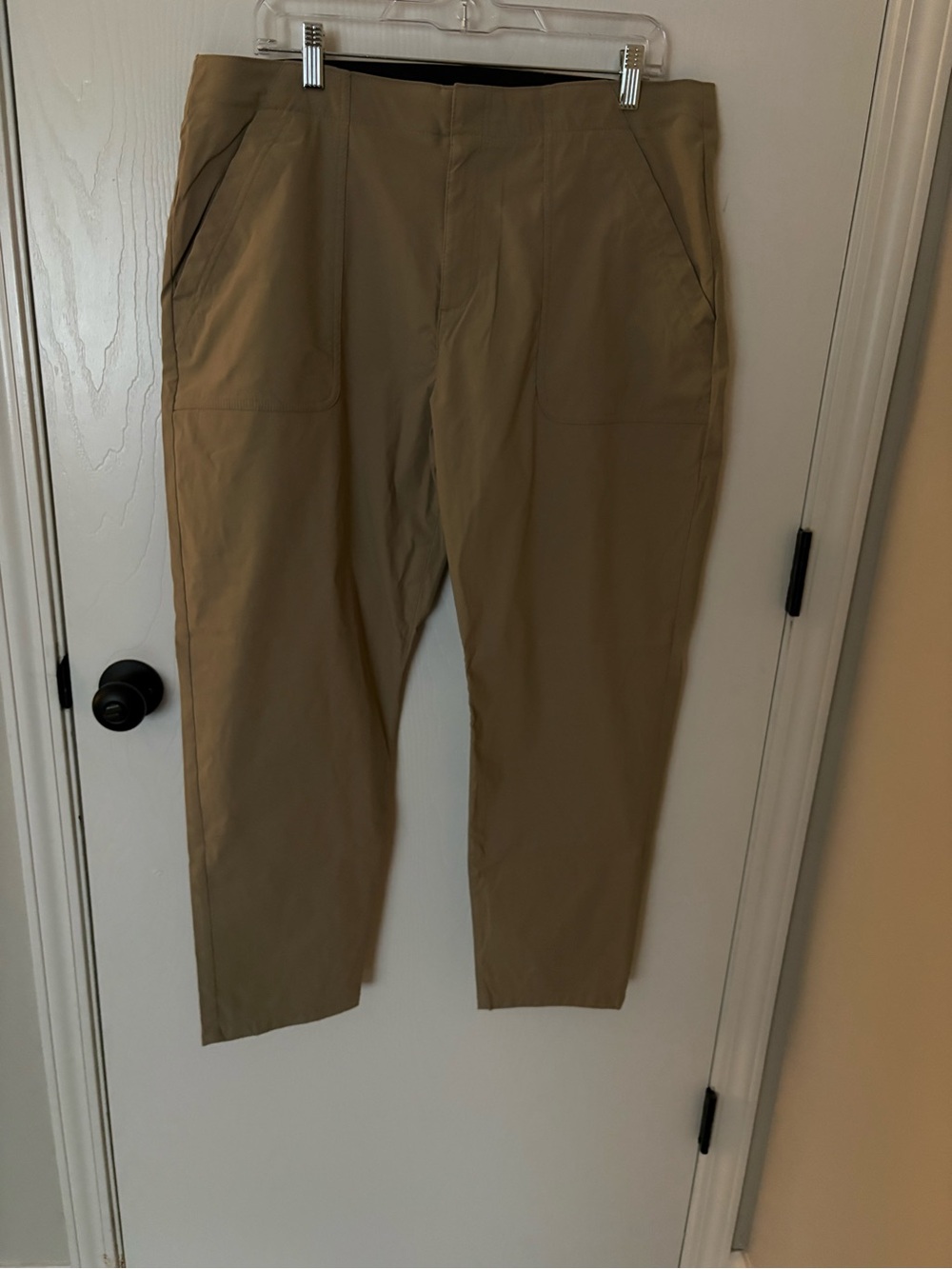 Eddie Bauer Women’s Khaki Stretch Chino Straight Ankle Pants